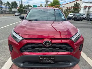 Toyota RAV4 2024