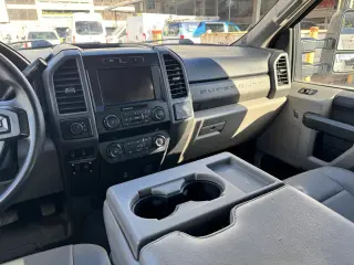 2020 Ford Super Duty F-350 SRW King Ranch 4WD Crew Cab 8' Box