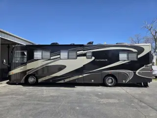 Autocaravana RV Freightliner X-Line 2005