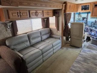 Autocaravana RV Freightliner X-Line 2005