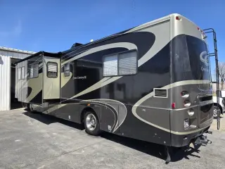 Autocaravana RV Freightliner X-Line 2005