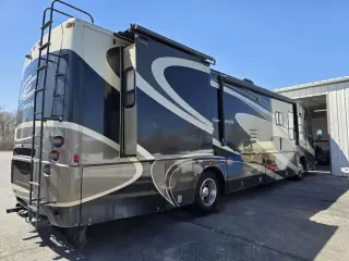 Autocaravana RV Freightliner X-Line 2005