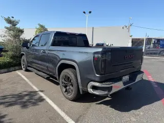 GMC Sierra 1500 2019 4x2 SLT 4dr Crew Cab 5.8 ft. SB