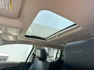 GMC Acadia 2020 Denali 4dr SUV