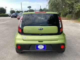 Kia Soul 2018 Crossover de 5 puertas y transmisión manual de 6 velocidades