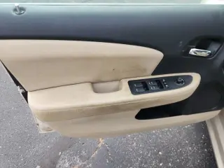2014 Chrysler 200