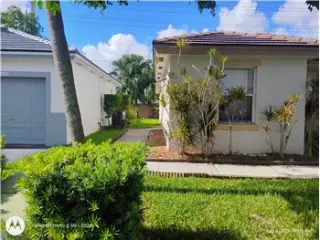 Propiedad de alquiler con 3 dormitorios y 2 baños en TAMARAC