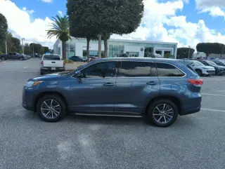 Toyota Highlander 2017 XLE 4dr SUV