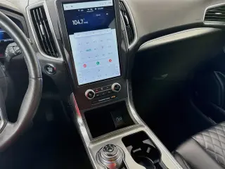 Ford Edge 2023 AWD Titanium 4dr Crossover