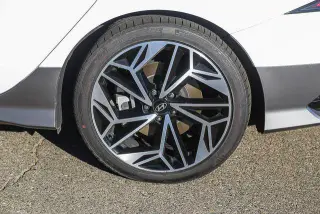 Hyundai IONIQ 6 2023 SEL 4p Sedana