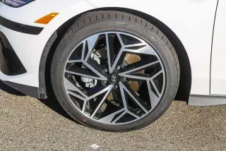 Hyundai IONIQ 6 2023 SEL 4p Sedana