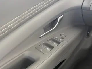 Hyundai ELANTRA 2025 SEL Conveniencia 4dr Sedan