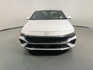 Hyundai ELANTRA 2025 SEL Conveniencia 4dr Sedan