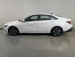 Hyundai ELANTRA 2025 SEL Conveniencia 4dr Sedan