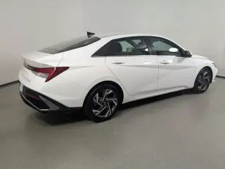 Hyundai ELANTRA 2025 SEL Conveniencia 4dr Sedan