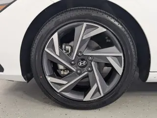 Hyundai ELANTRA 2025 SEL Conveniencia 4dr Sedan