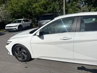 Hyundai ELANTRA 2024 SEL 4dr Sedan