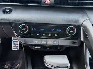 Hyundai ELANTRA 2026 SEL Sport 4dr Sedan