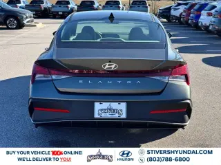 Hyundai ELANTRA 2026 SE 4dr Sedan