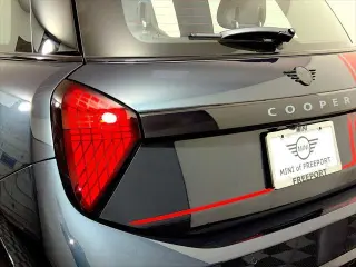 MINI Hardtop 2 Puertas 2026 John Cooper Works de la Serie Signature 2 Puertas Hatchback
