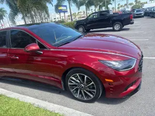 Hyundai SONATA 2023 Limited 4dr Sedán