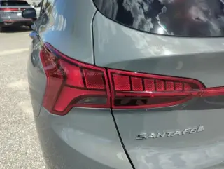 Hyundai SANTA FE 2023 Escritura 4p Crossover