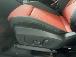 BMW X1 2023 AWD xDrive28i 4dr Vehículo de Actividad Deportiva Sport