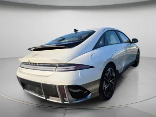 Hyundai IONIQ 6 2023 SEL 4dr Sedán