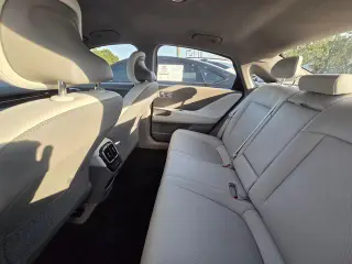 Hyundai IONIQ 6 2023 SEL 4dr Sedán