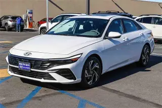 Hyundai ELANTRA 2024 SEL 4dr Sedán