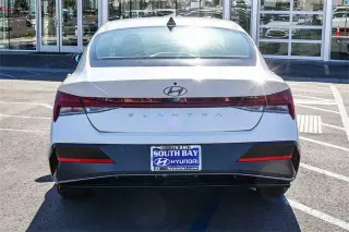 Hyundai ELANTRA 2024 SEL 4dr Sedán
