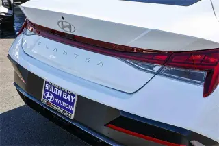 Hyundai ELANTRA 2024 SEL 4dr Sedán