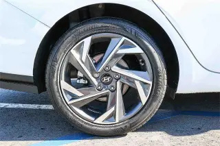 Hyundai ELANTRA 2024 SEL 4dr Sedán