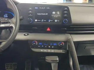 Hundai Elantra 2026 SEL Sport sedán 4 puertas