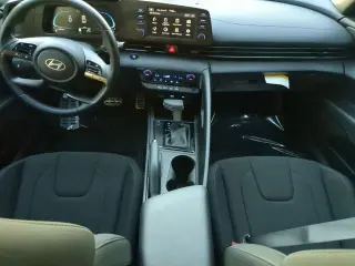 Hyundai Elantra 2026 SEL Sport 4dr Sedán
