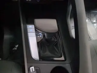 Hyundai Elantra 2026 SEL Sport sedán de 4 puertas