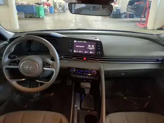 Hyundai Elantra 2026 SEL Sport sedán de 4 puertas