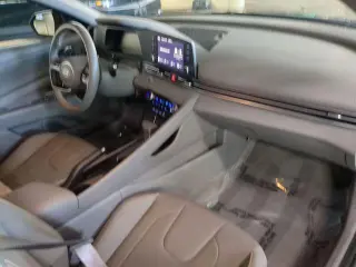 Hyundai Elantra 2026 SEL Sport sedán de 4 puertas