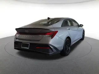 Hyundai Elantra 2026 SEL Sport sedán de 4 puertas