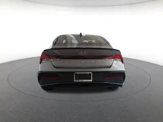 Hyundai Elantra 2026 SEL Sport sedán de 4 puertas
