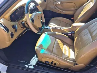 Carrera 2dr Cabriolet Porsche 911 2001
