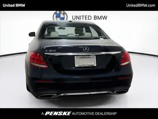 Clase E de Mercedes-Benz 2017 E 300 4dr Sedan