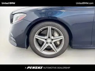 Clase E de Mercedes-Benz 2017 E 300 4dr Sedan