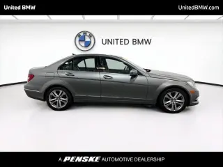 Mercedes-Benz Clase C 2014 AWD C 300 Luxury 4MATIC Sedán de 4 puertas
