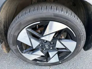 Hyundai KONA 2024 Limited 4dr Crossover