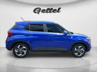 Hyundai VENUE 2024 Limited 4p Crossover