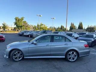 Mercedes-Benz Clase E 2014 E 350 Luxury Sedán de 4 puertas