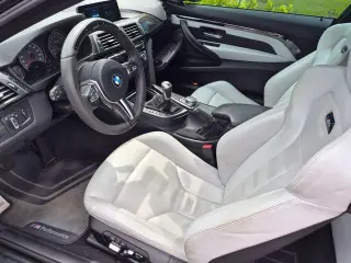 BMW M4 2018 2p Coupé