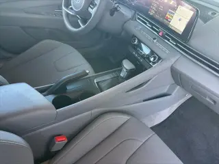 Hyundai ELANTRA 2024 SEL 4dr Sedan