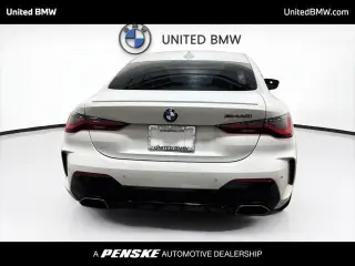 BMW Serie 4 2022 M440i Coupé 2p